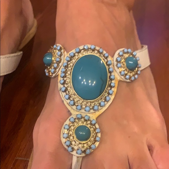 Turquoise with gold embellishment, 1-3/4” wedge. - Picture 3 of 4